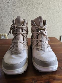 Womens boots