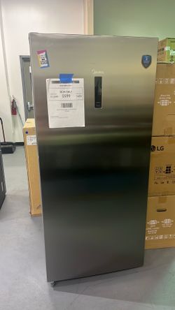 Midea 21 cu.ft. Convertible Upright Freezer
