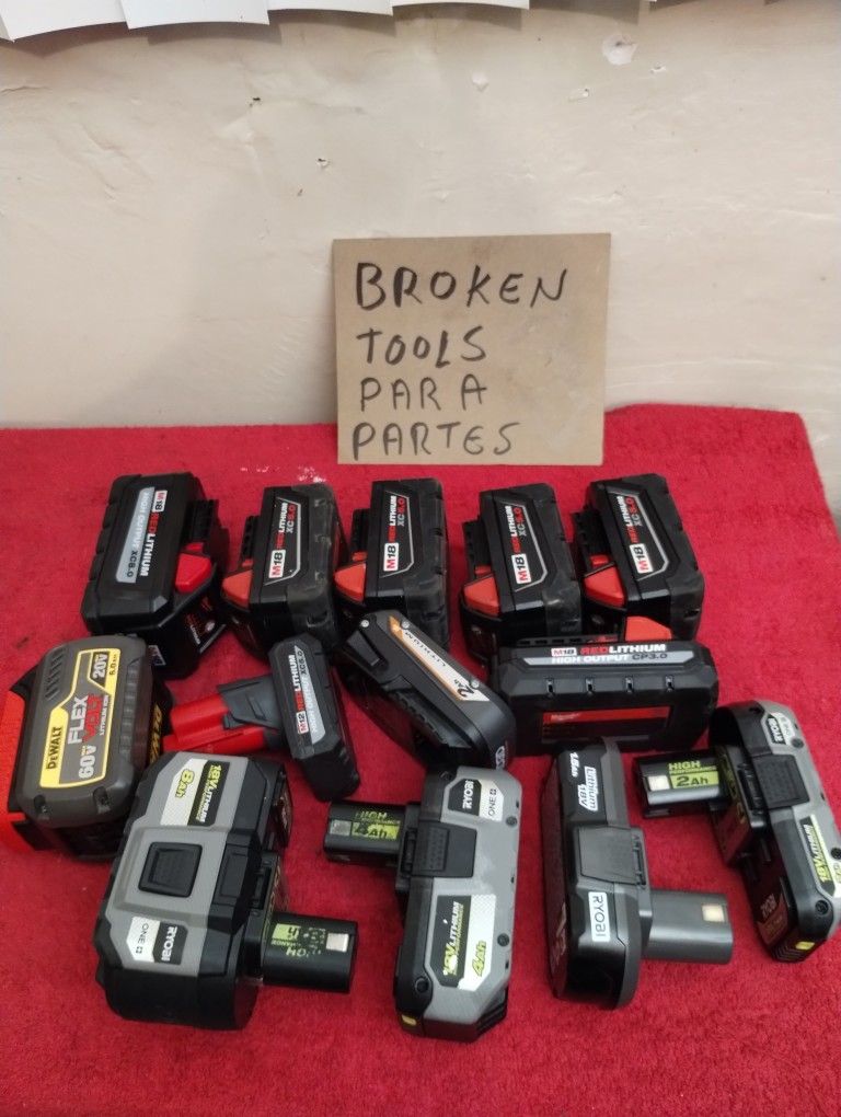 Broken Batteryes FOR PARTS PARA PARTES $280 All
