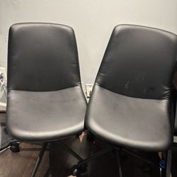 Desk Chairs 