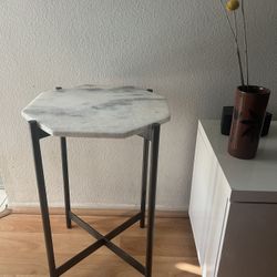 Elm and Iron - Mallory Side Table 