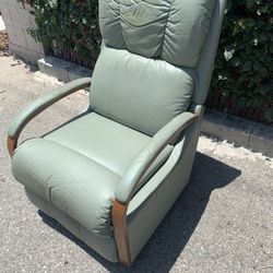 La Z boy RECLINER Chair