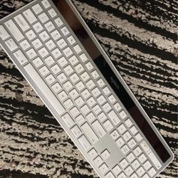Logic tech Wireless Keyboard 