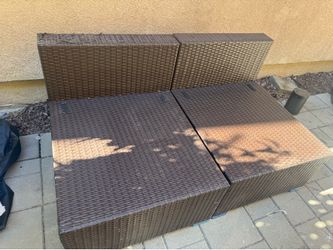 Patio Couch (2 middle pieces)
