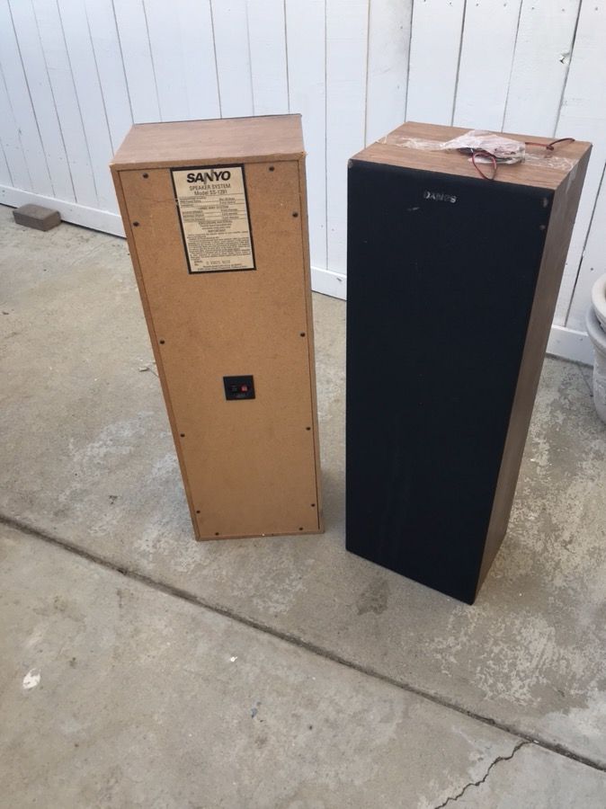 Speakers- Sanyo speaker system model SS-1291