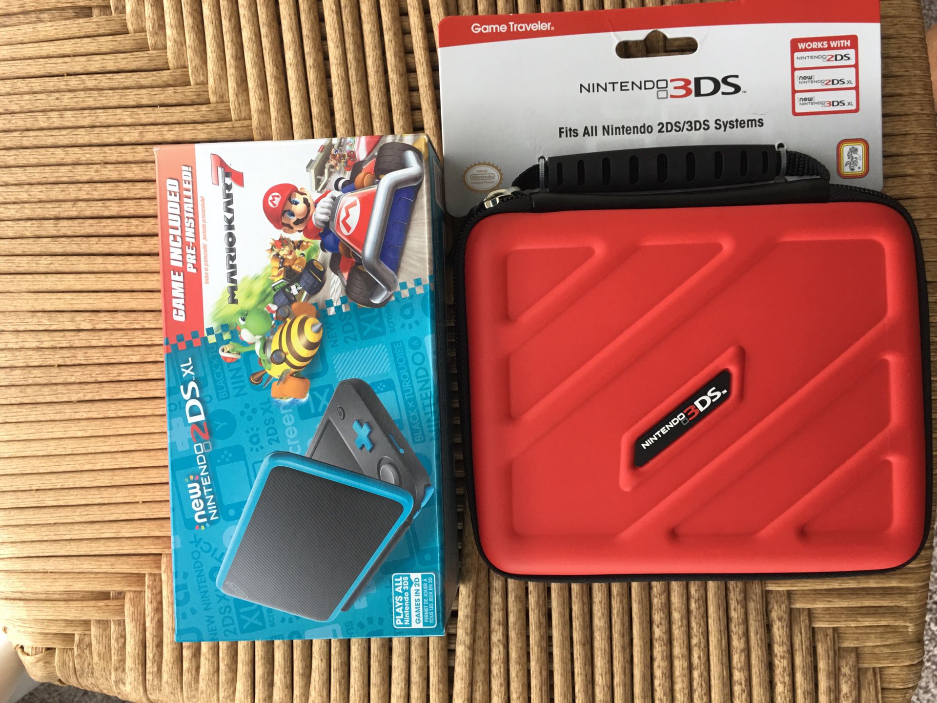 Brand New Nintendo 2ds xl MarioKart 7 with case