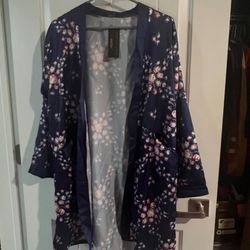 Womens Morgan Lane Satin Robe Navy Floral Size S/M NWT