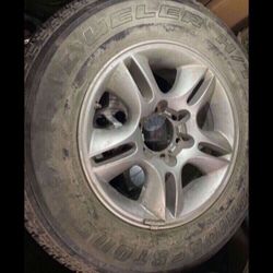 1 X 265/65r17 6x5.5 6x139.7 Stock Gx470 Rims With 100% Tire Treads!!!!!!