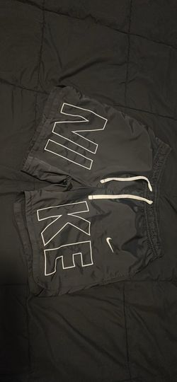 Men’s Nike shorts size Small