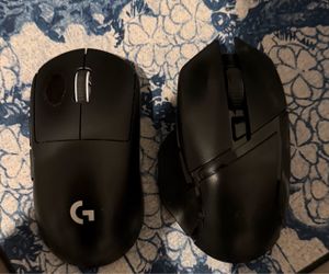 Logitech mouse and hyper x speed mouse