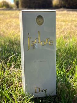 Dior J’adore Eau de Parfum 100ml (3.4 oz) – for women New Sealed