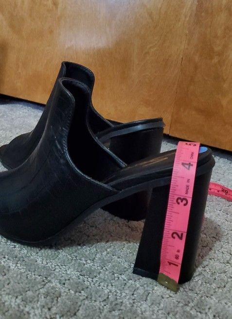 High Heeled woman 👡sandals