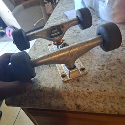 Thunder  truck