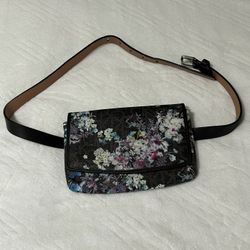 Calvin Klein Floral waist belt bag (Like New)