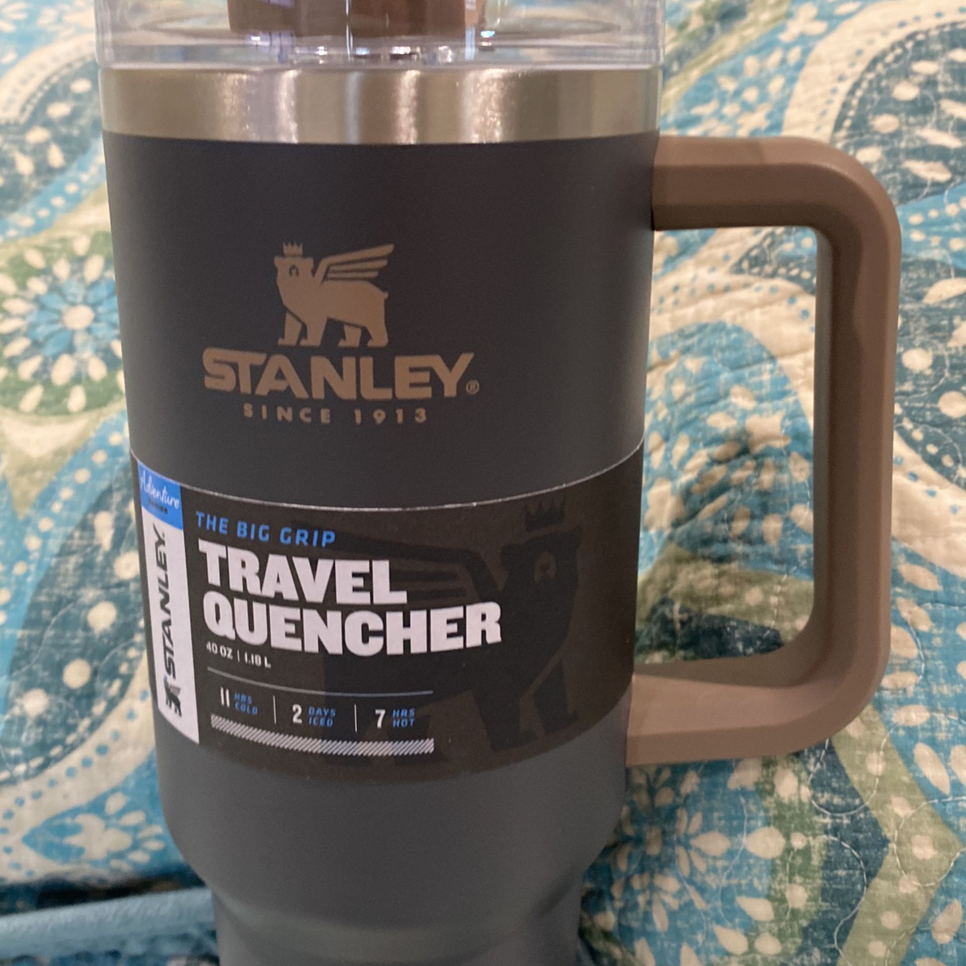 Stanley Cup Travel Quencher 40 Brown Driftwood for Sale in San Bernardino,  CA - OfferUp