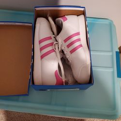 Ladies Size 8 Adidas Classics