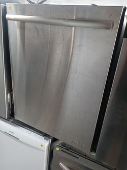 Jenn-Air stainless steel dishwasher with stainless tub - Free delivery