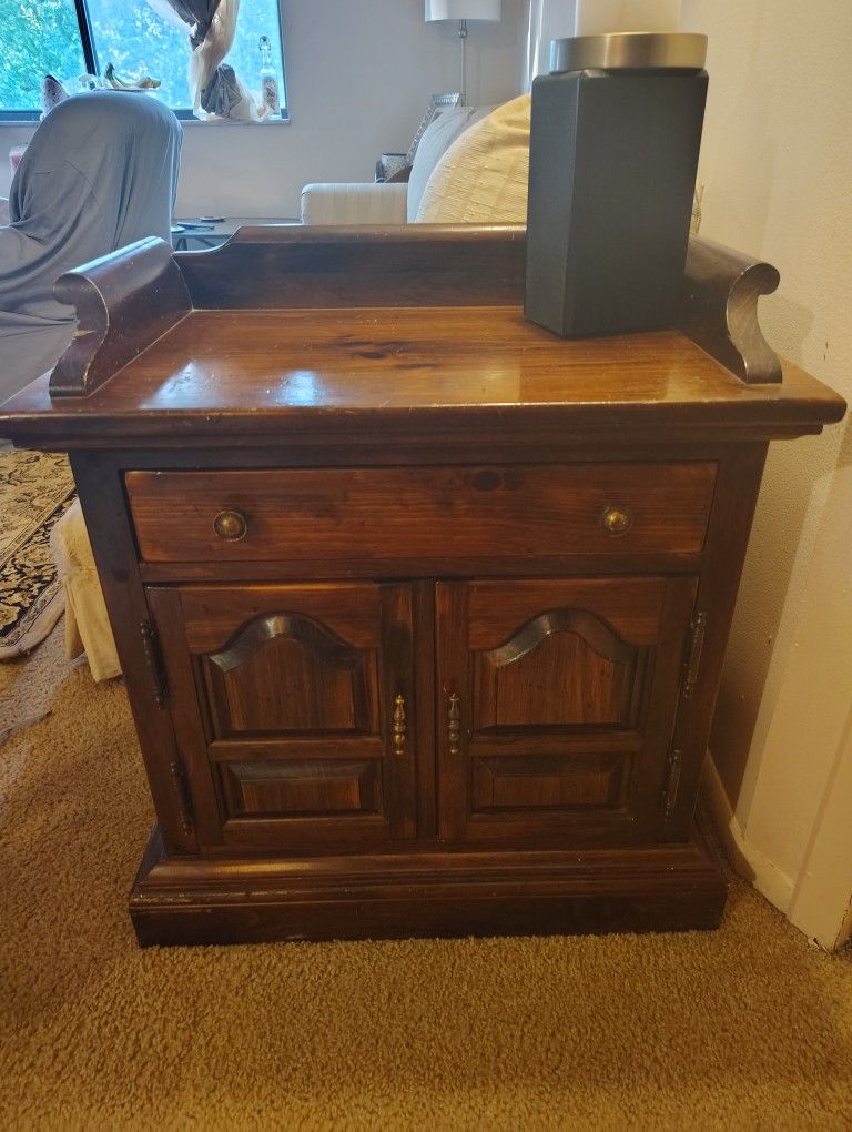 Ethan Allen Vintage Primitive End Table