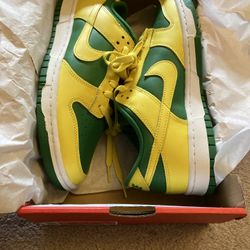 Nike Dunk Low Oregon Ducks Size 9