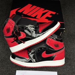 Air Jordan 1 Retro High Patent Bred GS
