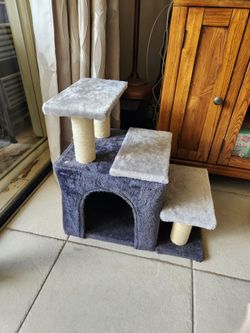 Cat / Doggie House Stairs / Play , Scratch Pad