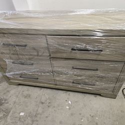 Drawer In Excellent Condition 