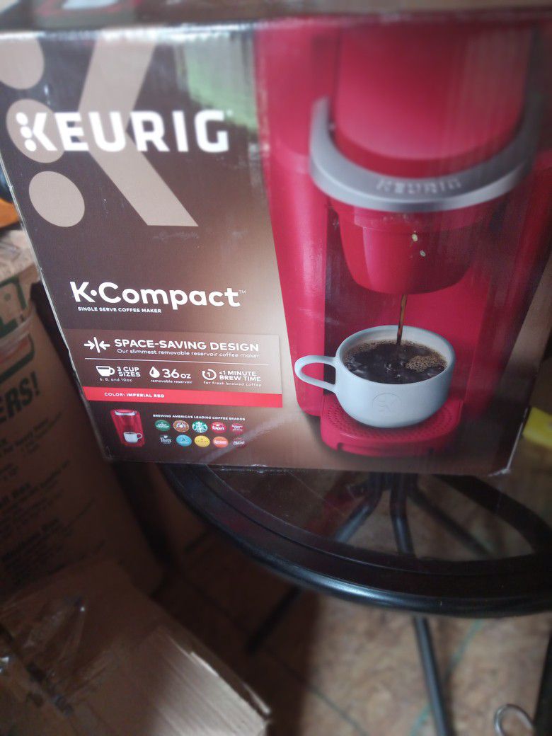 Red KEURIG all Parts Excellent Condition With Box!