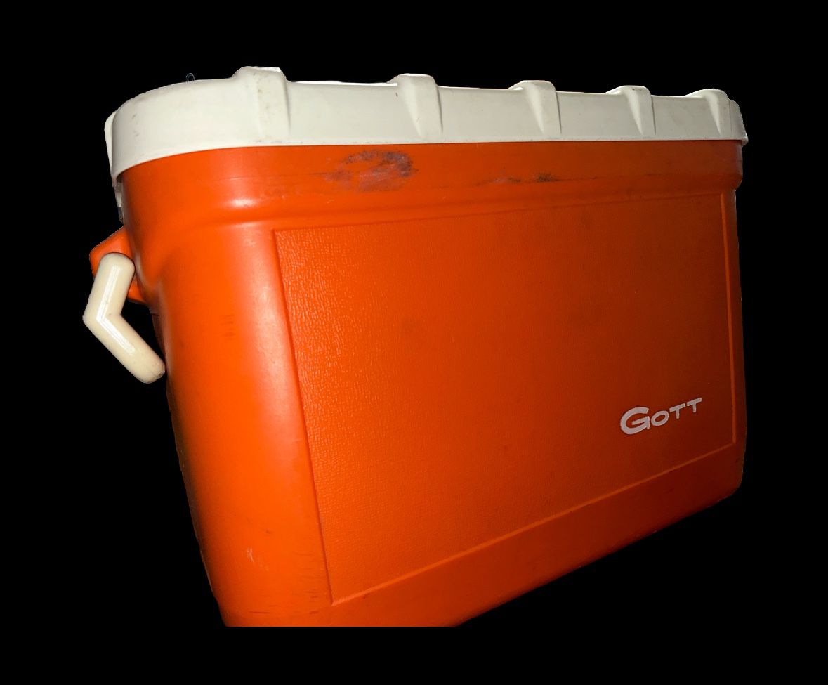 Vintage GOTT Cooler Orange 30 Quart Capacity Excellent Condition