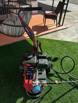 Powerful Briggs & Stratton PowerFlow+ pressure washer has 3200 PSI and 4.5 GPM. It is a cold water gas pressure washer with a 7-in-1 nozzle. Try befor