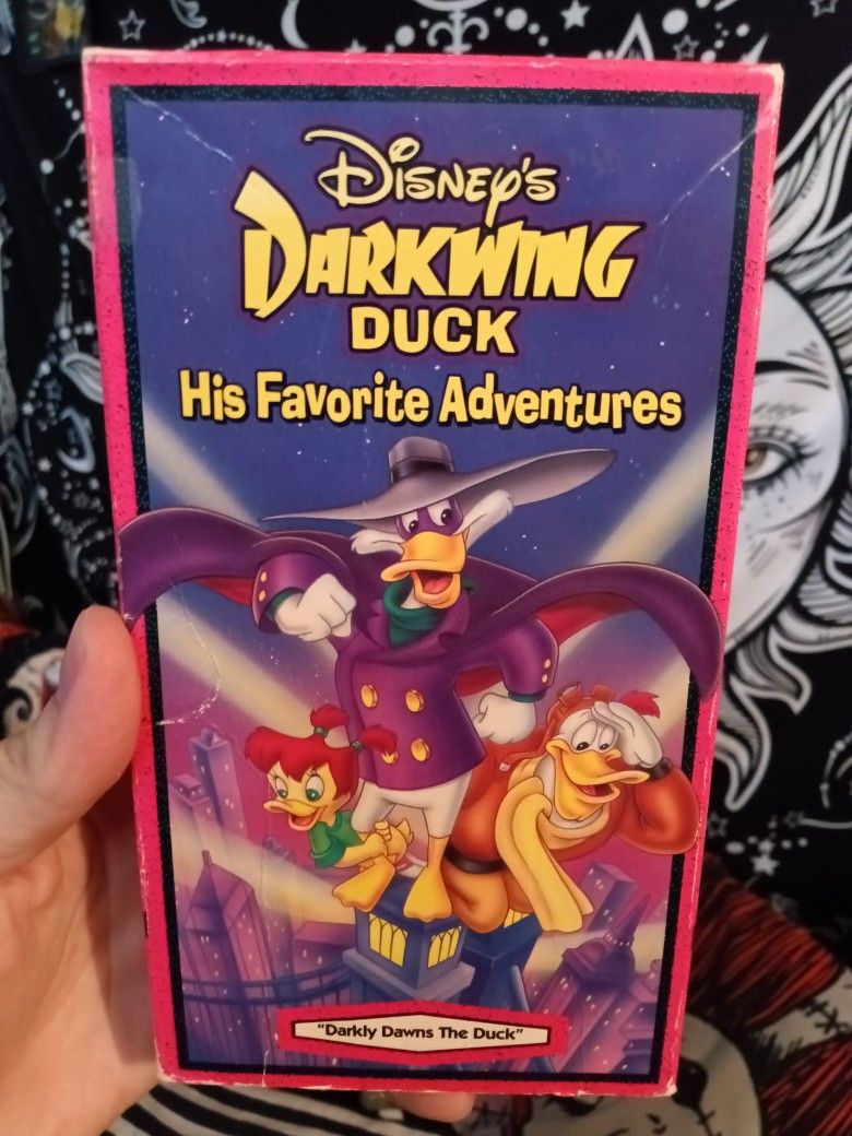 Disney Darkwing Duck : Darkly Dawns The Duck VHS