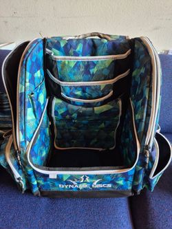 Disc golf bag