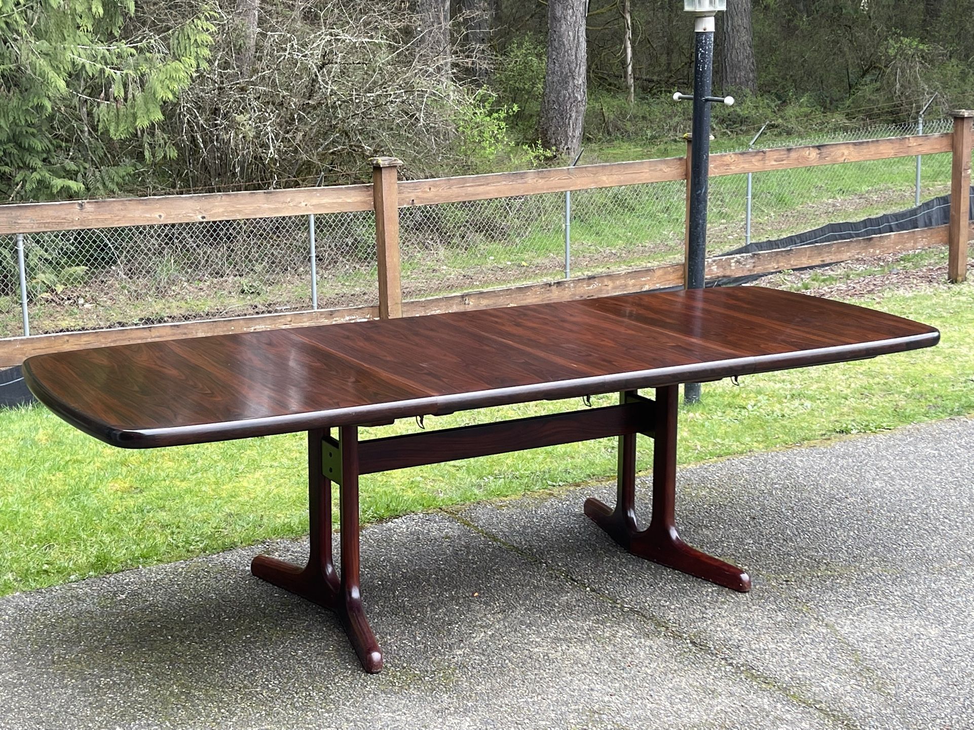Mid Century Modern Danish rosewood Dining Table