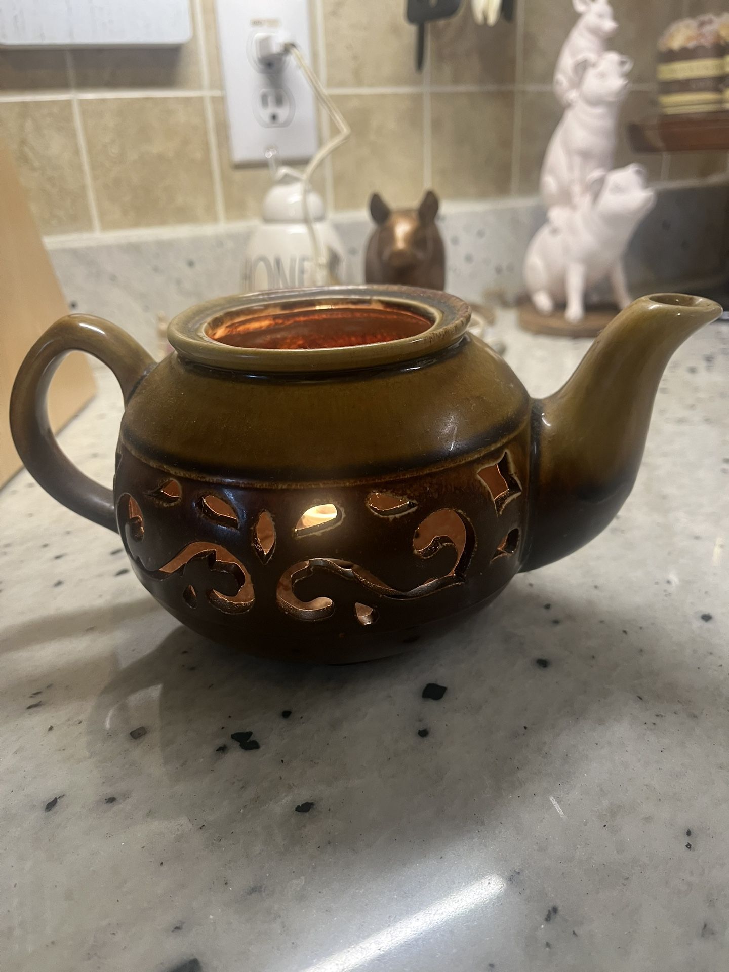 Teapot lamp