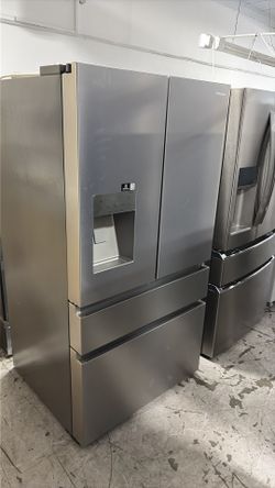 Hisense French Door Refrigerator