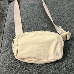 Lululemon Belt Bag 