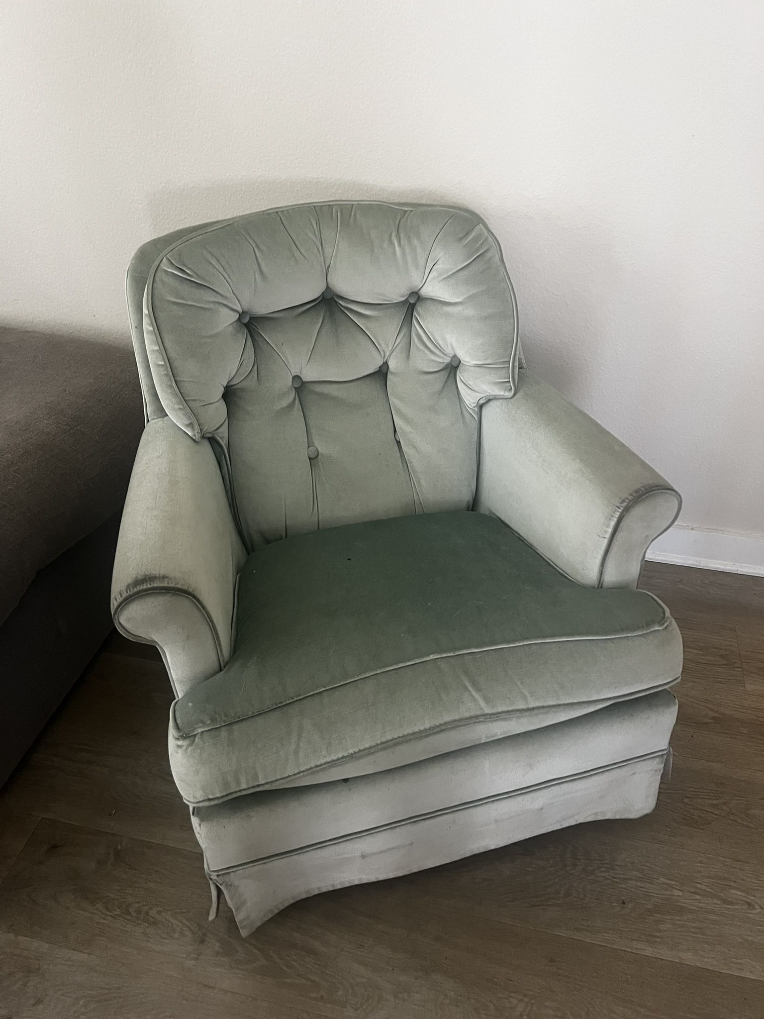 *WILL BARGAIN* Vintage Chair