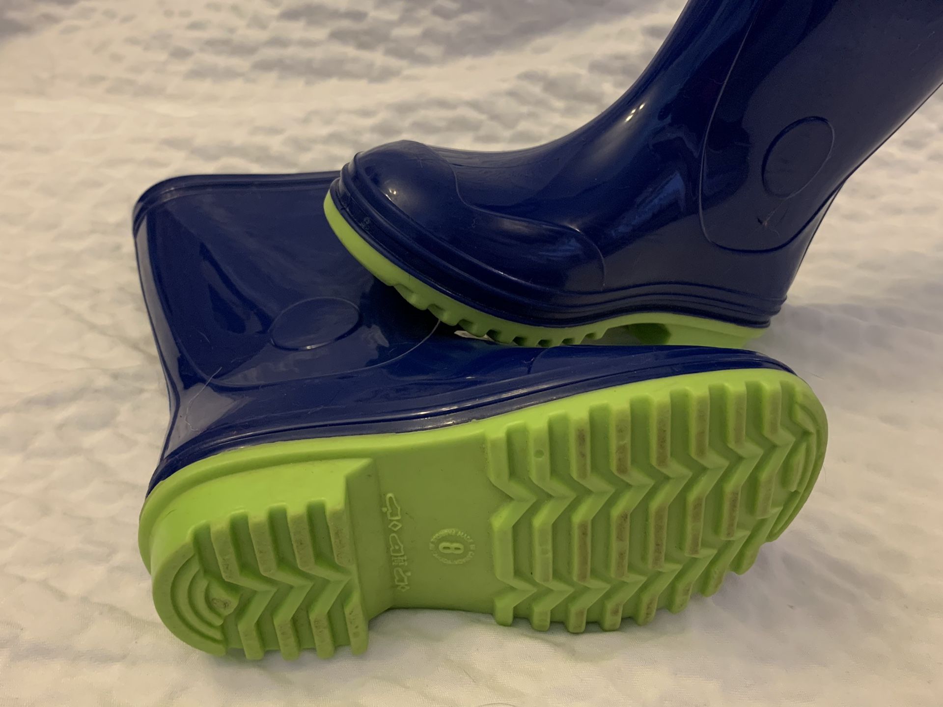 Children’s Size 8 Rain Boots