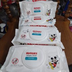 Cuatro Bolsas De Wipes Por Solo $12