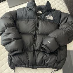 North Face 1996 Retro Nuptse Jacket*BEST OFFER‼️*
