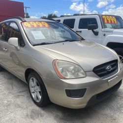 2008 Kia Rondo 