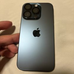 Unlocked 15 Pro 128gb