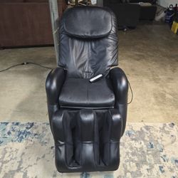 Human Touch iJoy-320 Robotic Full body and Foot Massage Chair 