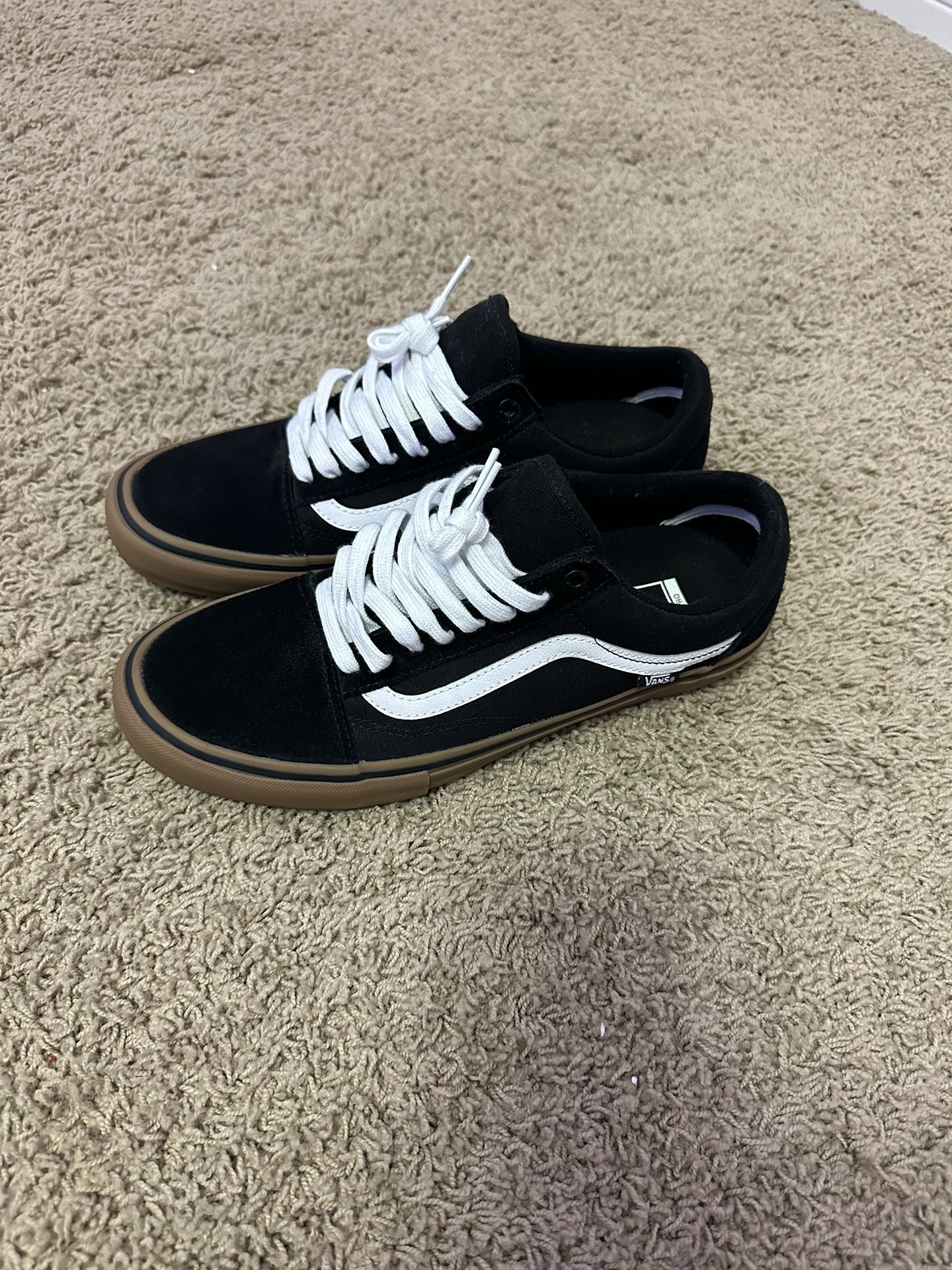 black gum bottom vans