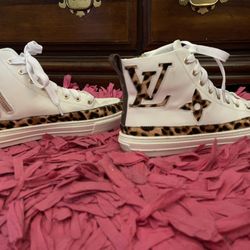 Louis Vuitton high Top Sneakers 