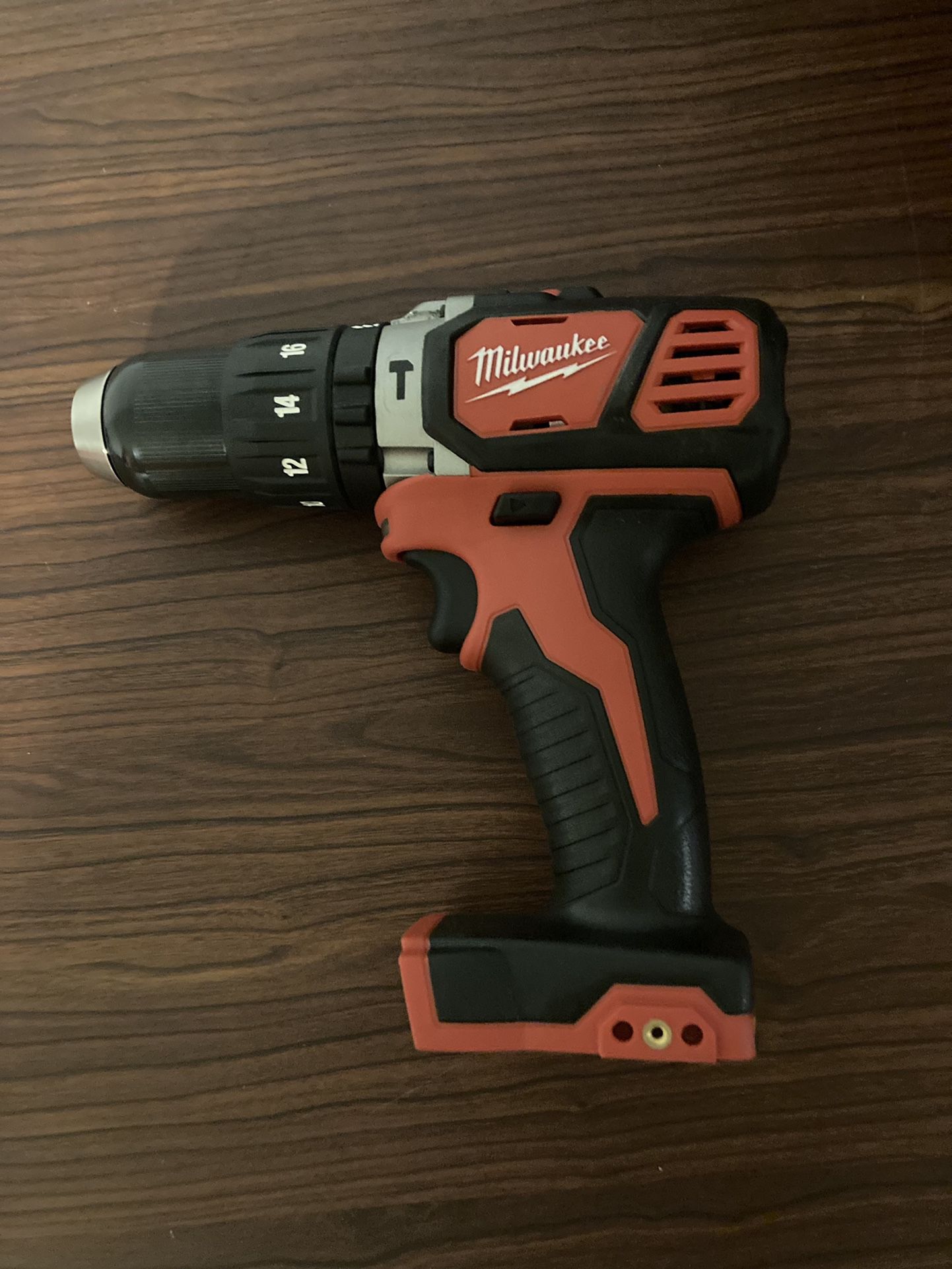 Milwaukee M18 Cordless 1/2 in. Hammer Drill/Driver 2607-20 (Tool-Only)
