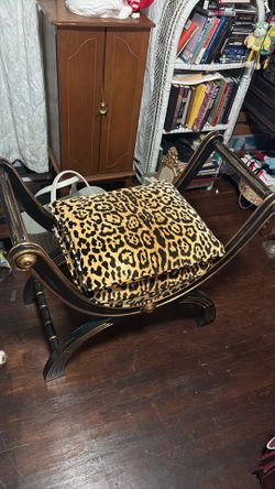 John-Richard Randolph style Stool seat leopard