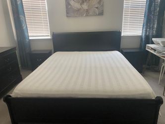 Cal king bedroom