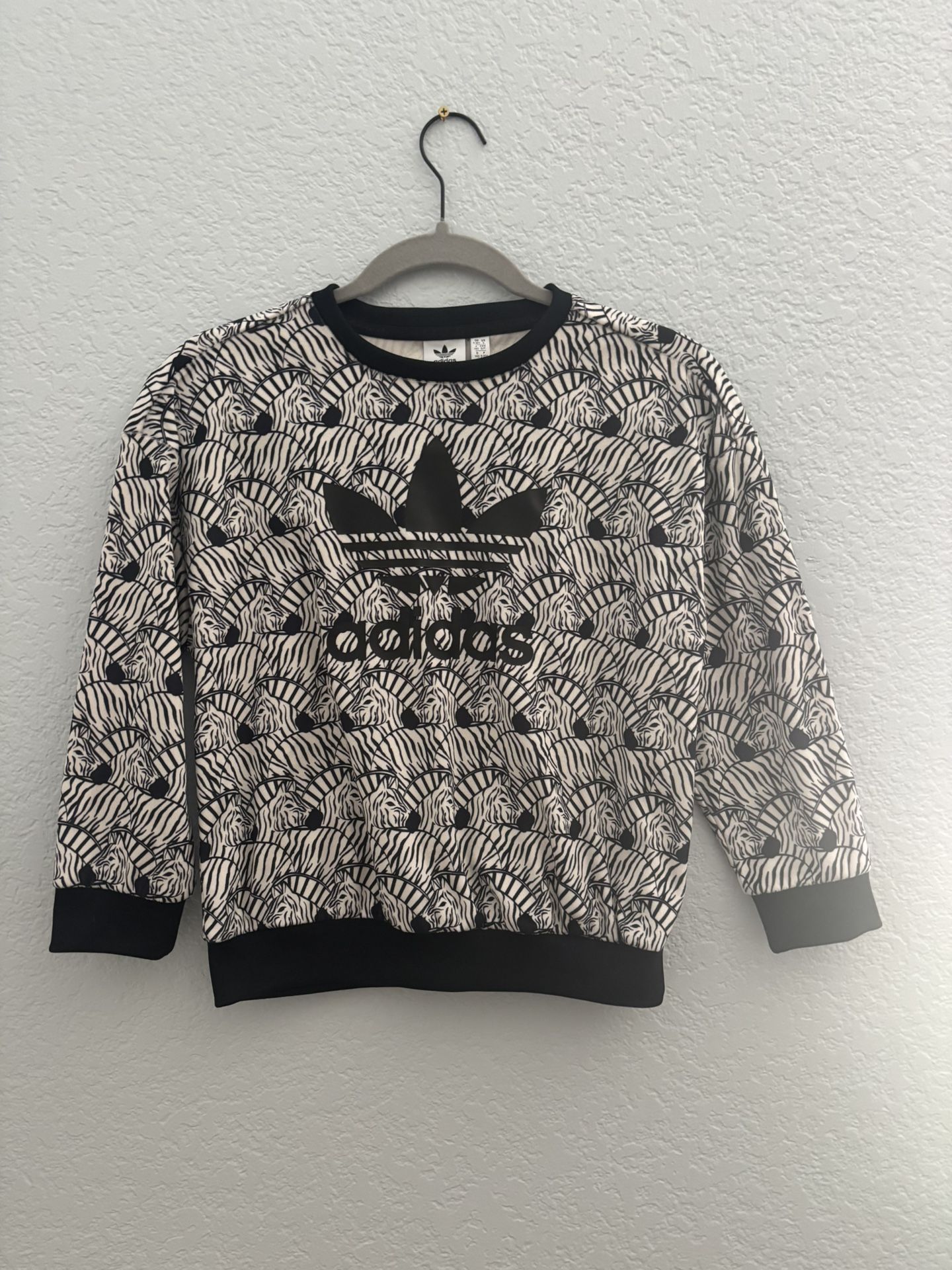 Adidas Girls Sweater Size S 9/10Y Black And White