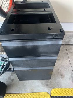 File cabinet