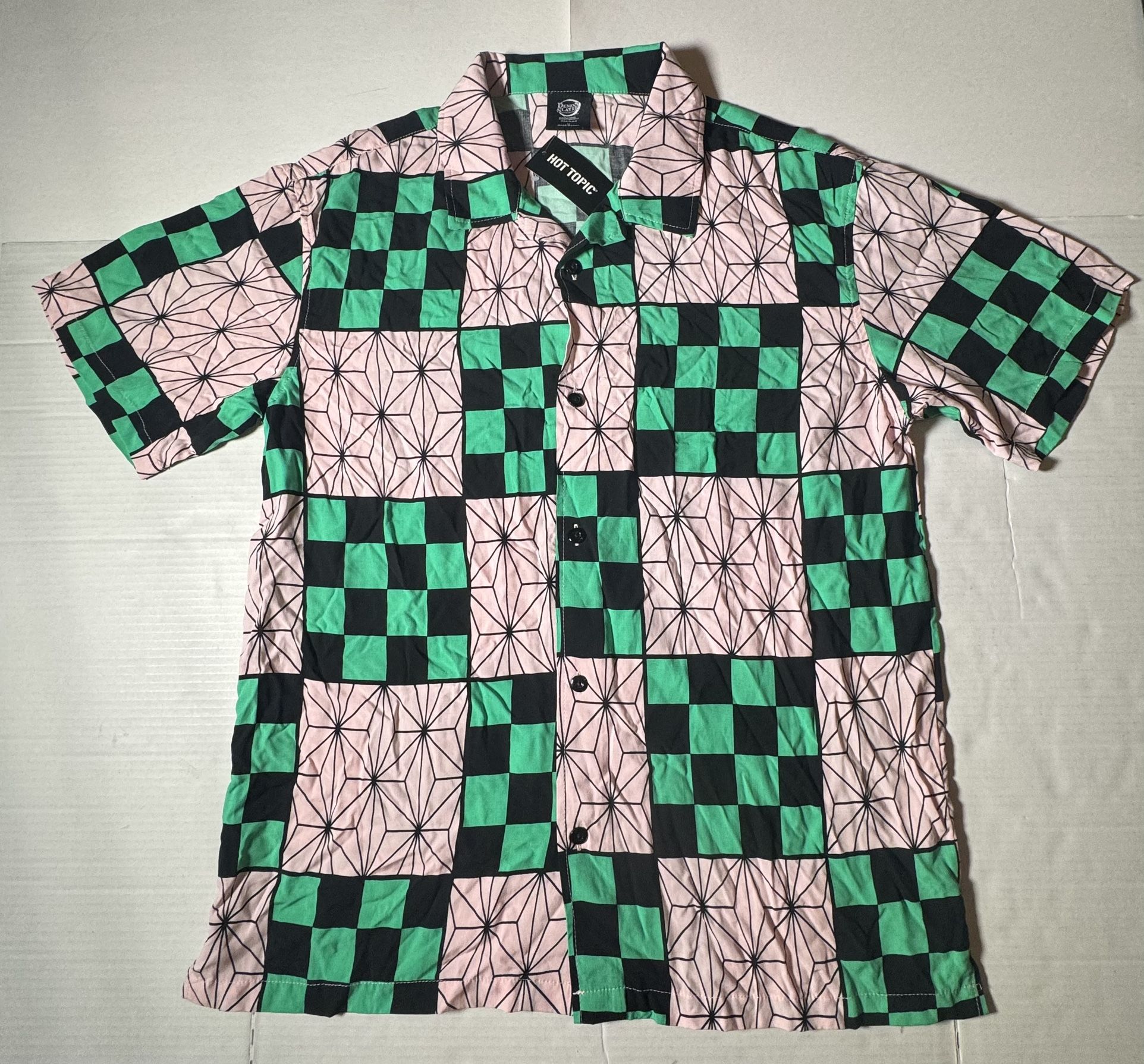NWT Demon Slayer Kimetsu No Yaiba Button Short Sleeve Shirt All Over Print Green Pink Men Size Medium